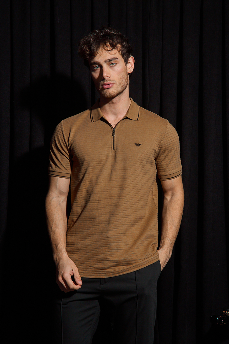Armani Yarım Fermuarlı Yakalı T-Shirt