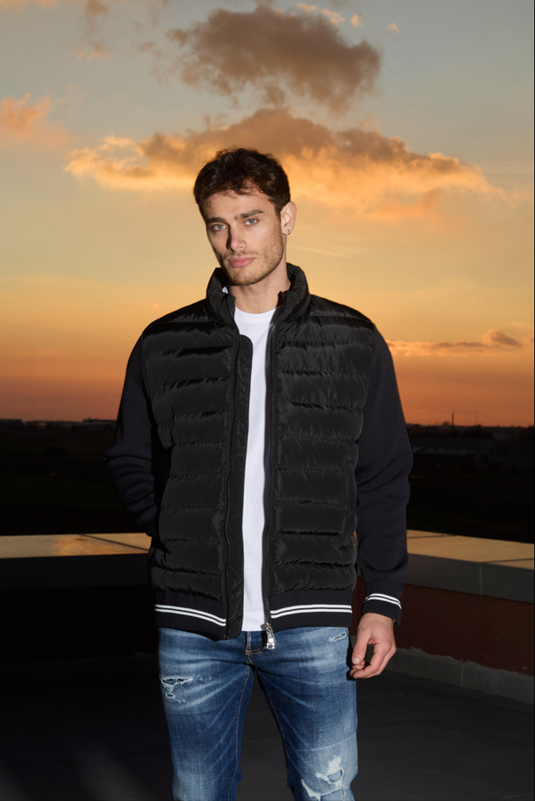 Moncler Çelik örme detaylı mont 
