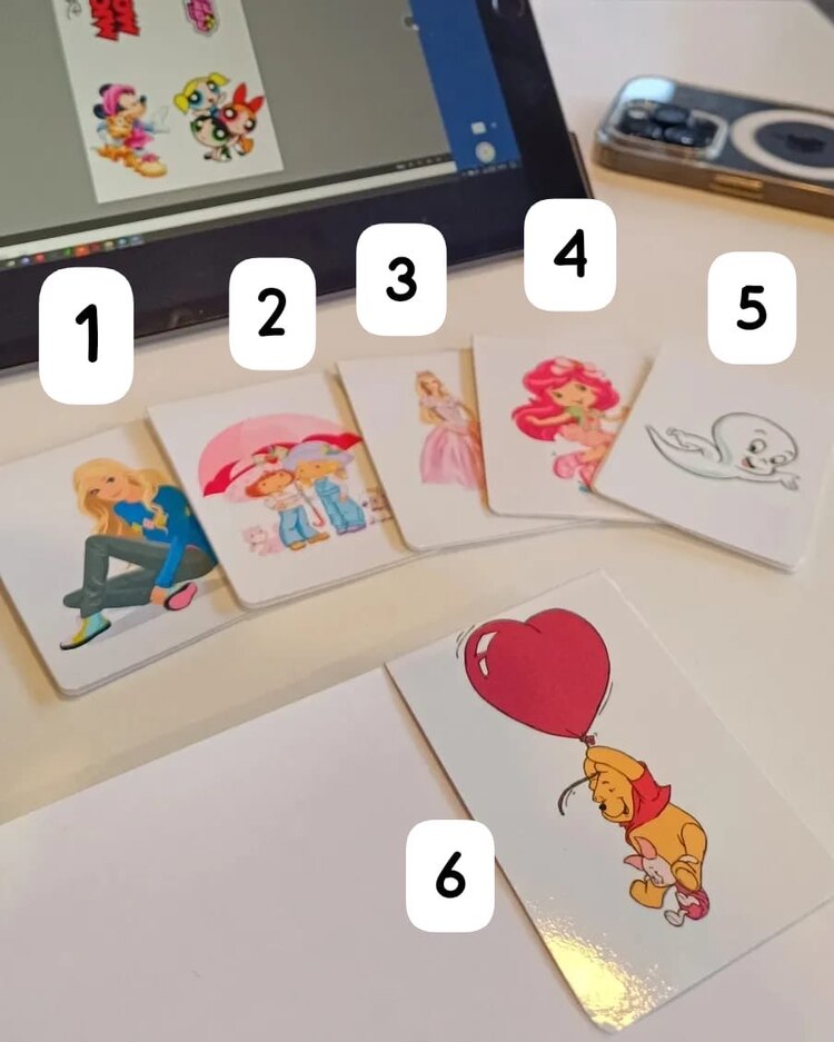 Karışık mıknatıslı kitap ayracı