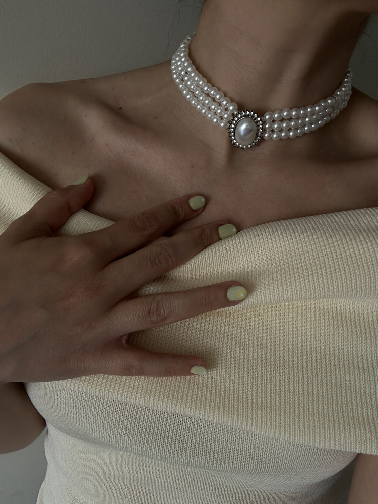 Diana inci choker
