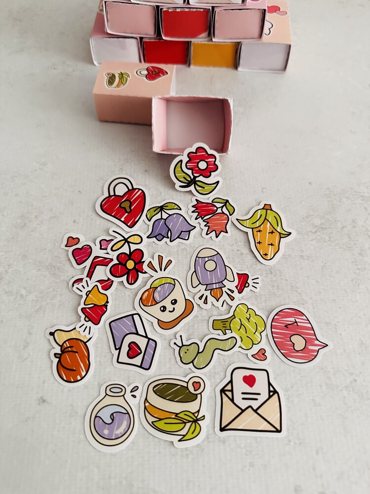 Kutulu Sticker