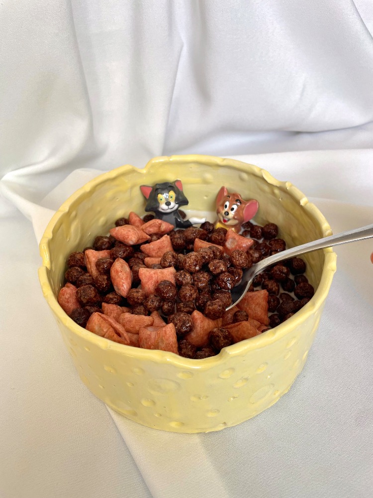 El yapımı Tom ve Jerry figürlü seramik kase