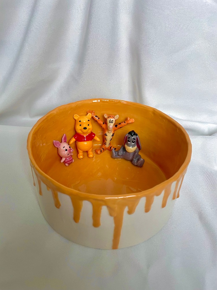 El yapımı seramik Winnie the Pooh kasesi