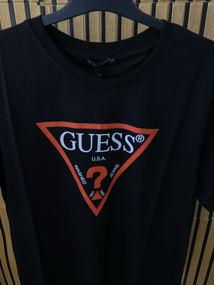 GUESS T-SHİRT