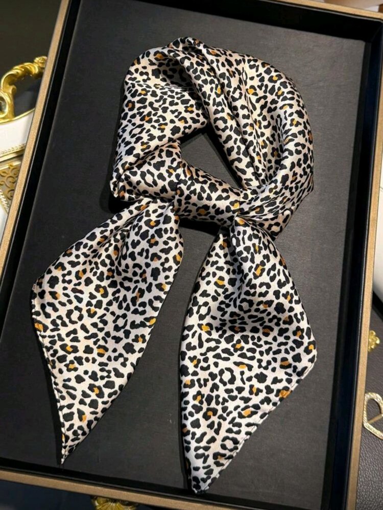Leopar Desen Fular 