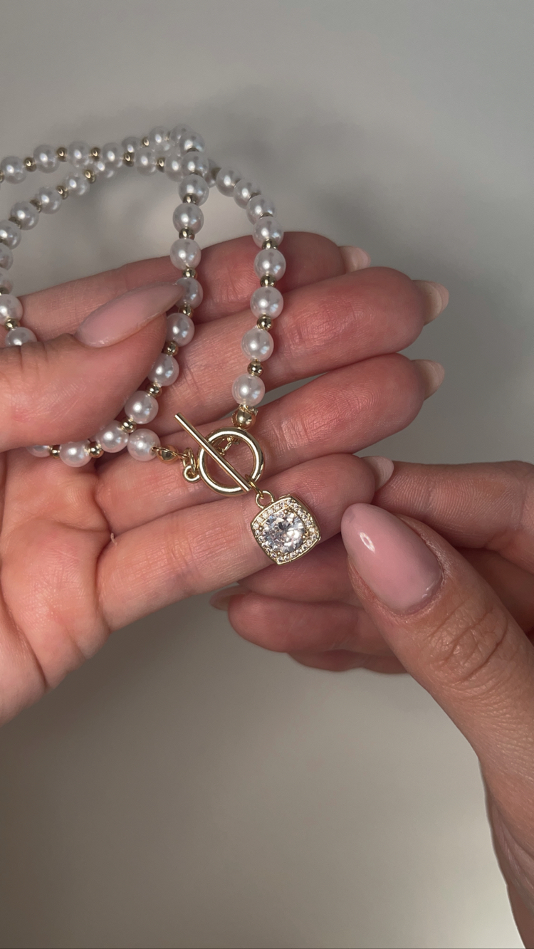 NuMu Jewelry | Pearl Lock Necklace ✨
