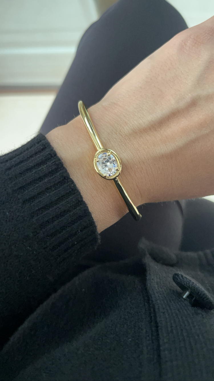 NuMu Jewelry | Ovalframe Gold Cuff ✨