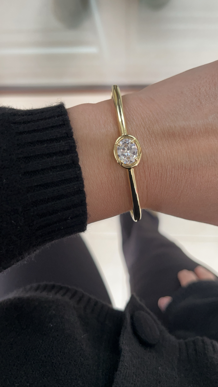 NuMu Jewelry | Ovalframe Gold Cuff ✨