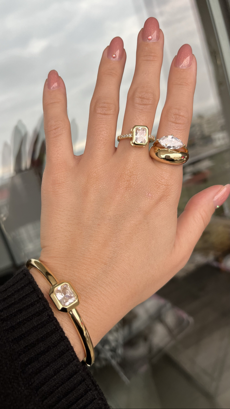 NuMu Jewelry | Iceframe Gold Cuff ✨