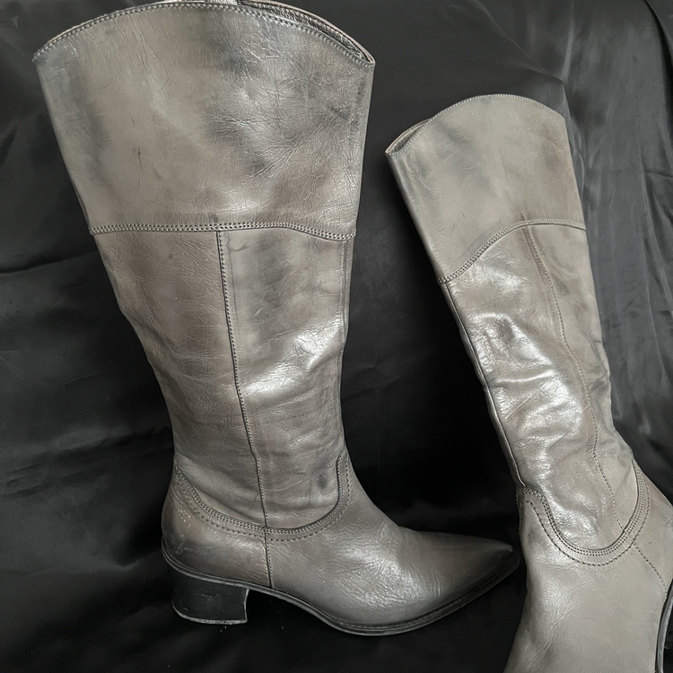 Janet&Janet - Made in Italy  ༘⋆ִ ࣪⋆｡ 