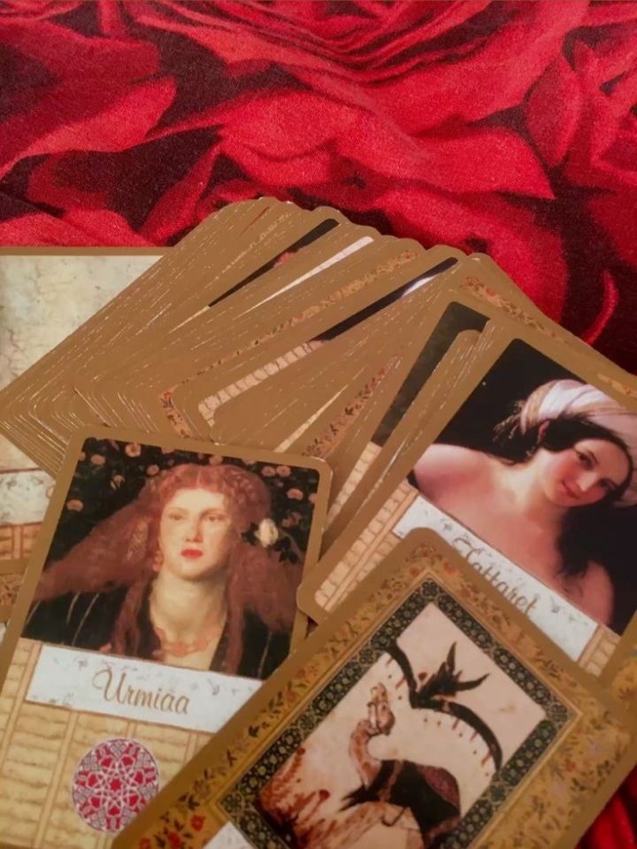 KATİNA AŞK TAROTU 