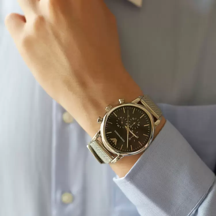 Emporio Armani AR1808 Erkek Kol Saati – Siyah Kadran / Mesh Çelik / 5 ATM