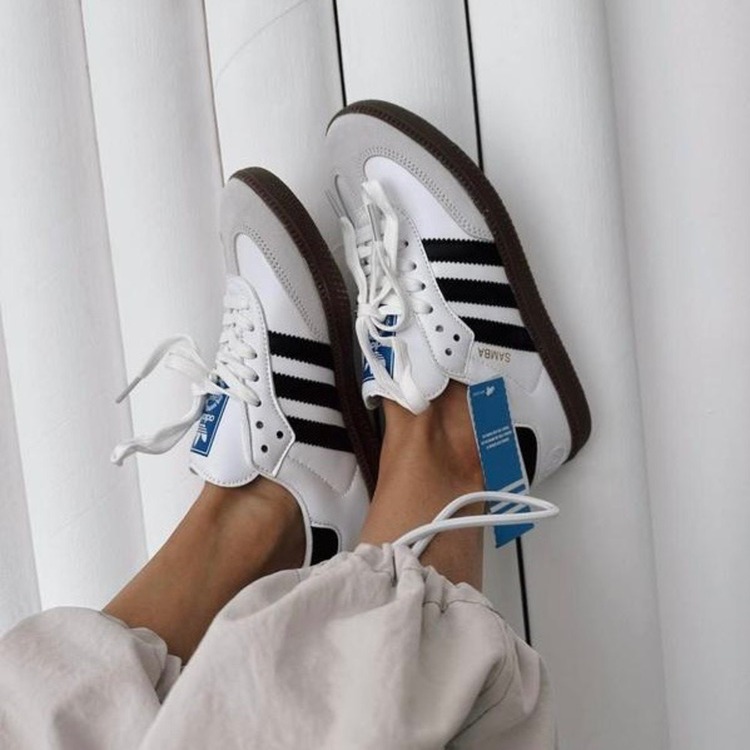 Samba Vegan White(1 numara büyük alınız)
