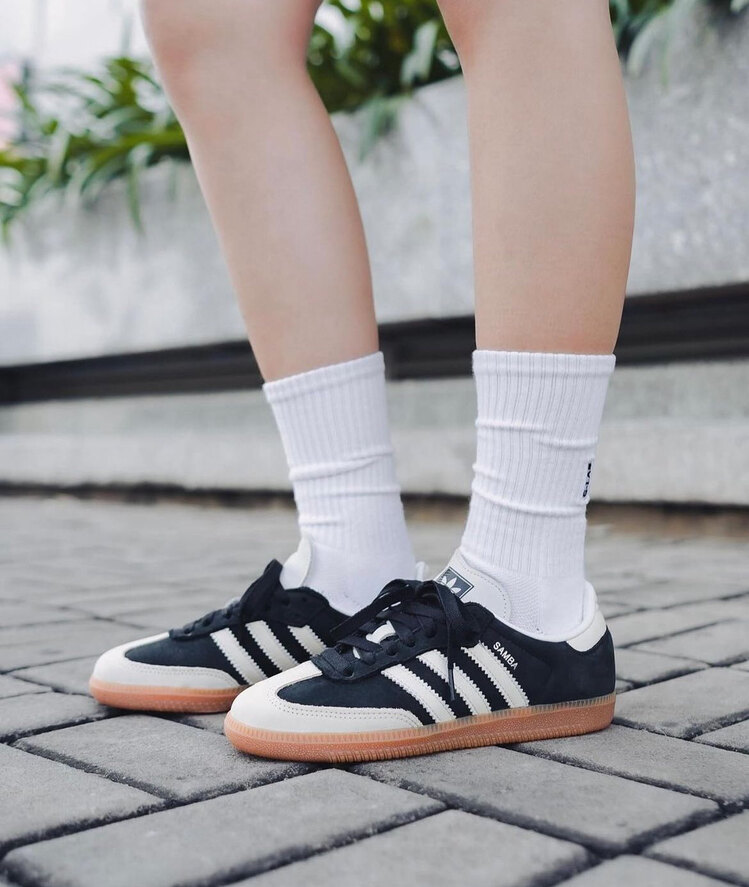 Samba Core Black