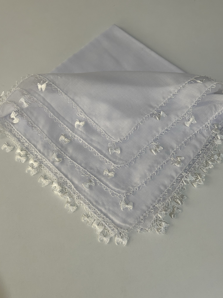 Beyaz 1 adet El emeği iğne oyası 100x100 cm