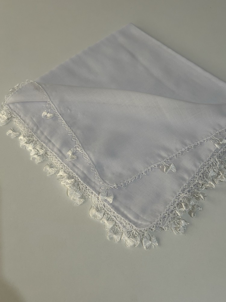 Beyaz 1 adet El emeği iğne oyası 100x100 cm