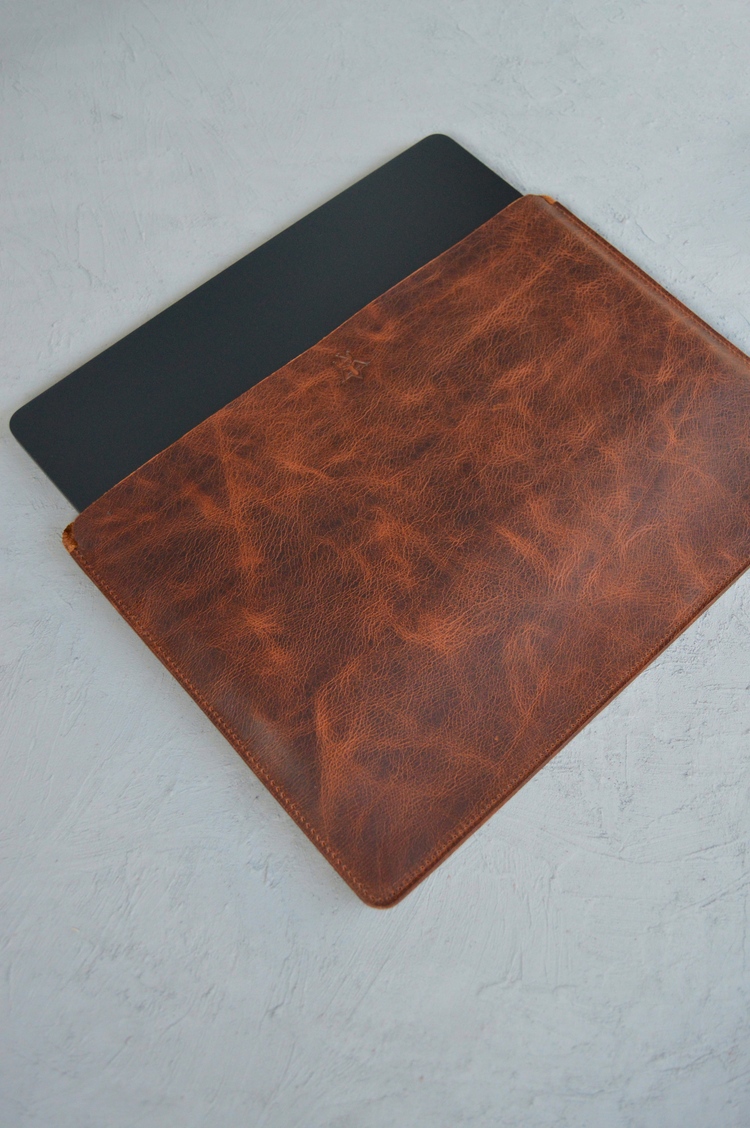 Hakiki Deri MacBook 13 inç Kılıf - Frisco Deri Laptop Kılıfı (33,5 x 23,5 cm)