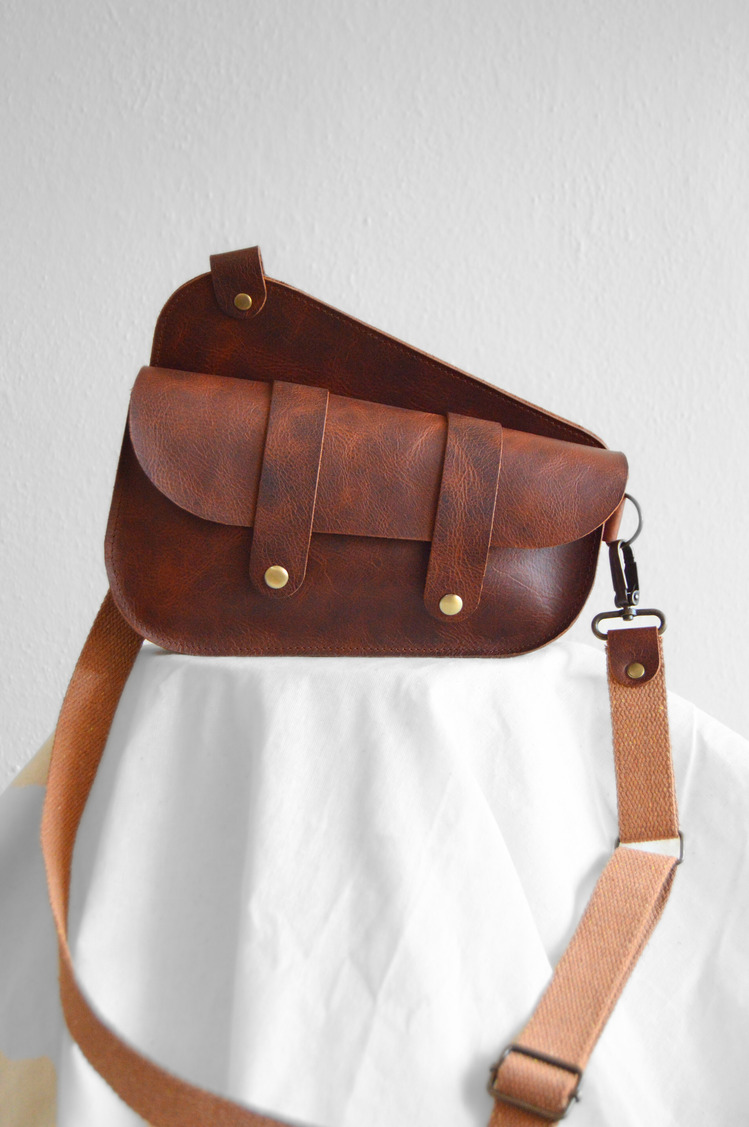Hakiki Deri Çanta - Saddle Bag – Kahverengi Frisco Deri | Modern & Dikkat Çekici Tasarım
