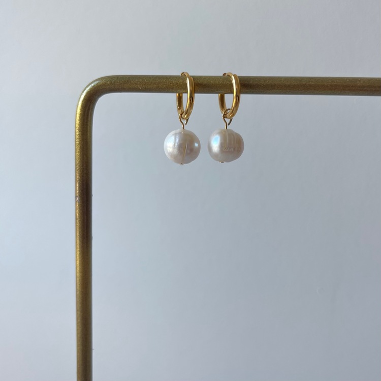 Pearl Drop Earrings (Gold)