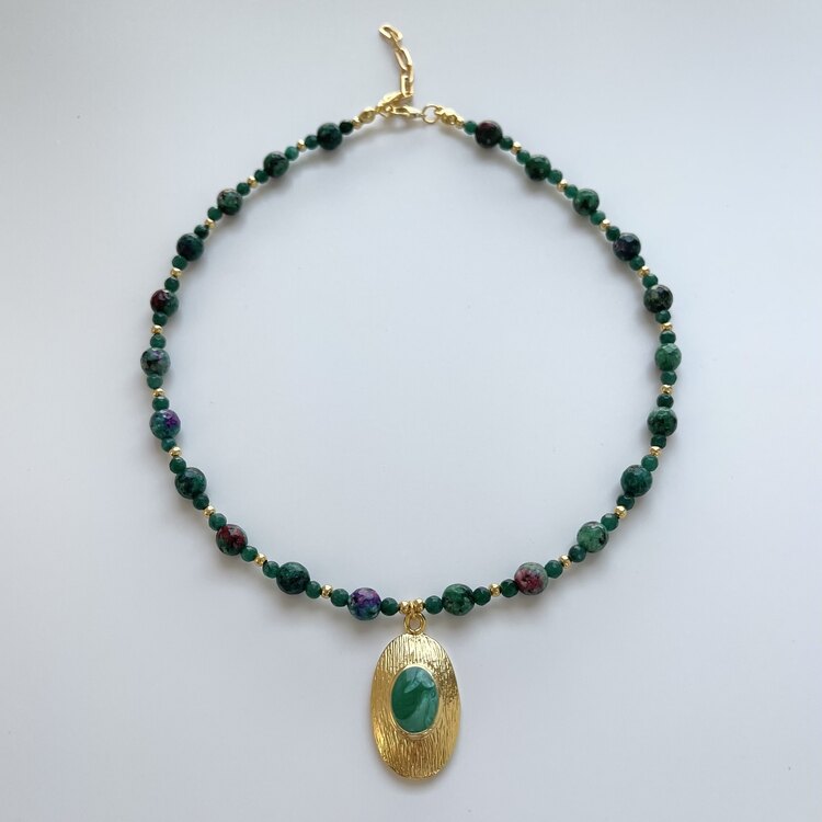 Blazon Necklace 