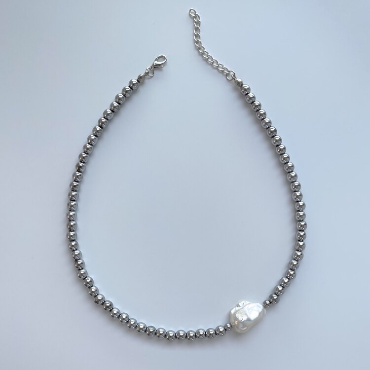 Grigio Necklace (Baroque Pearl)