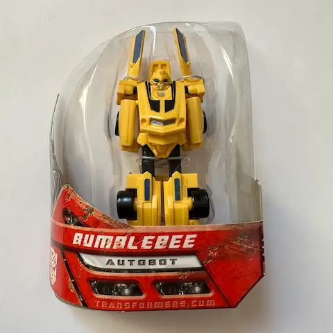Hasbro Transformers Movie Legends Class Bumblebee (Tükendi)