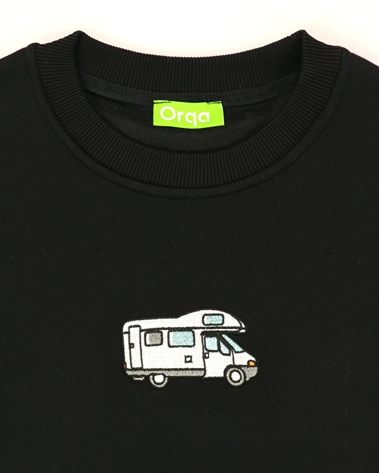 Basic Bisiklet Yaka Karavan Temalı Nakışlı Sweatshirt