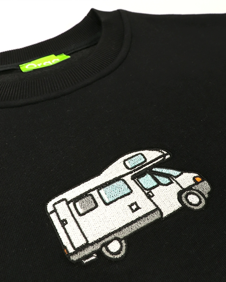 Basic Bisiklet Yaka Karavan Temalı Nakışlı Sweatshirt