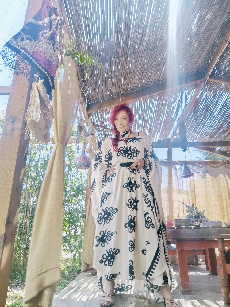 Bedensiz, Tasarım Elbise