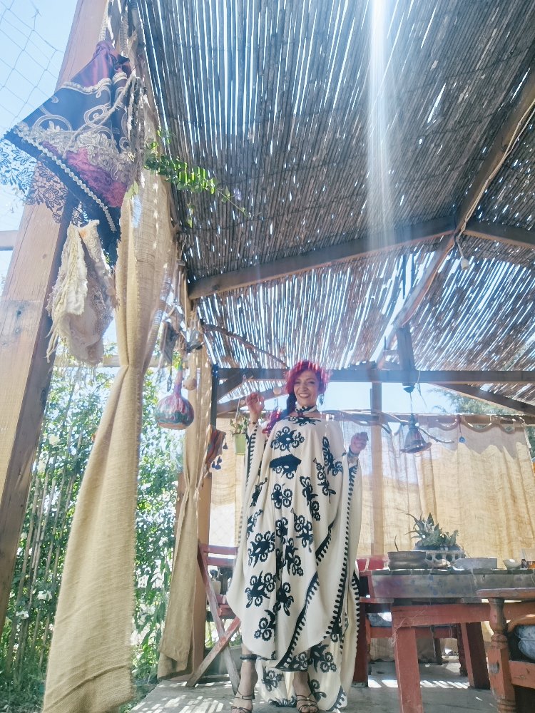 Bedensiz, Tasarım Elbise