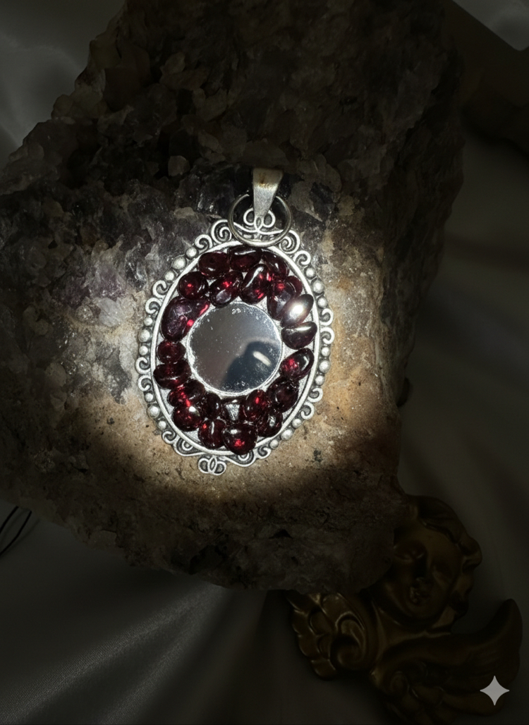 Garnet taşlı Ayna kolye
