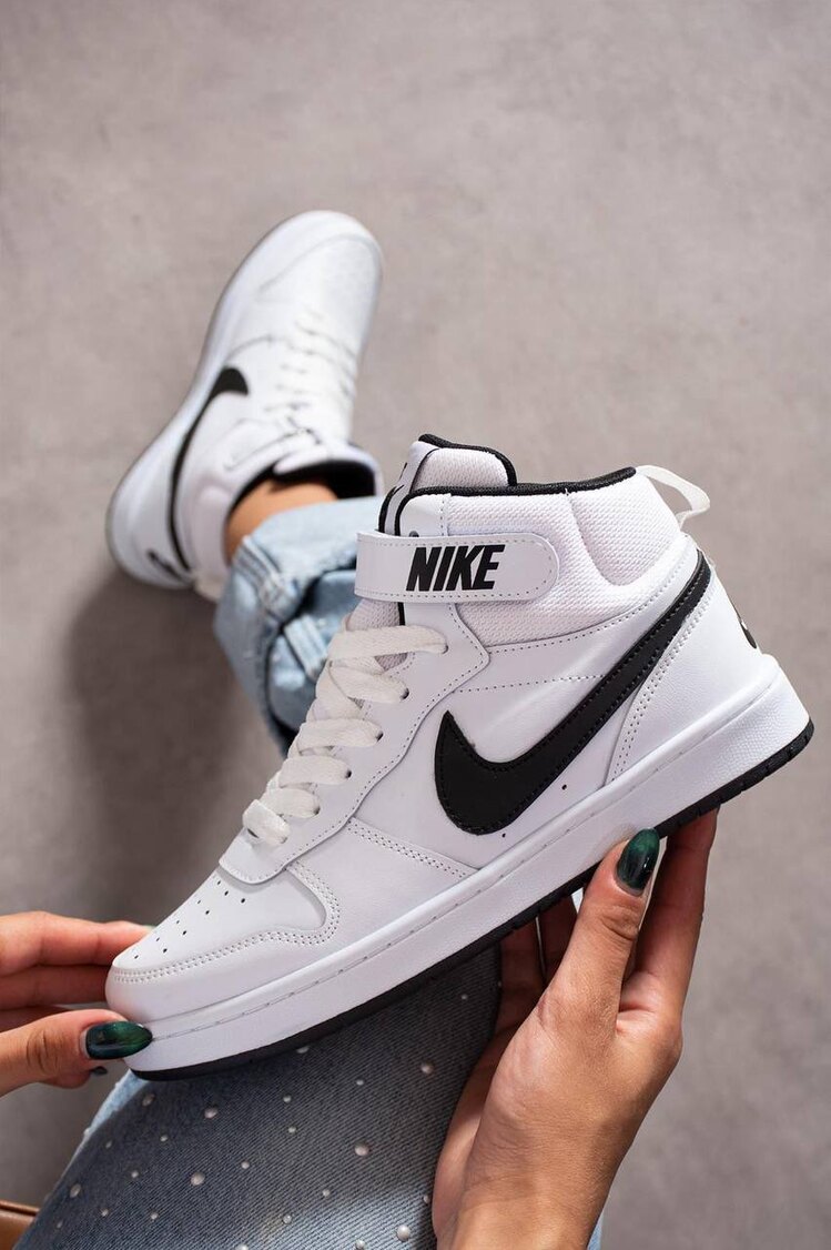 Nike Court Mid