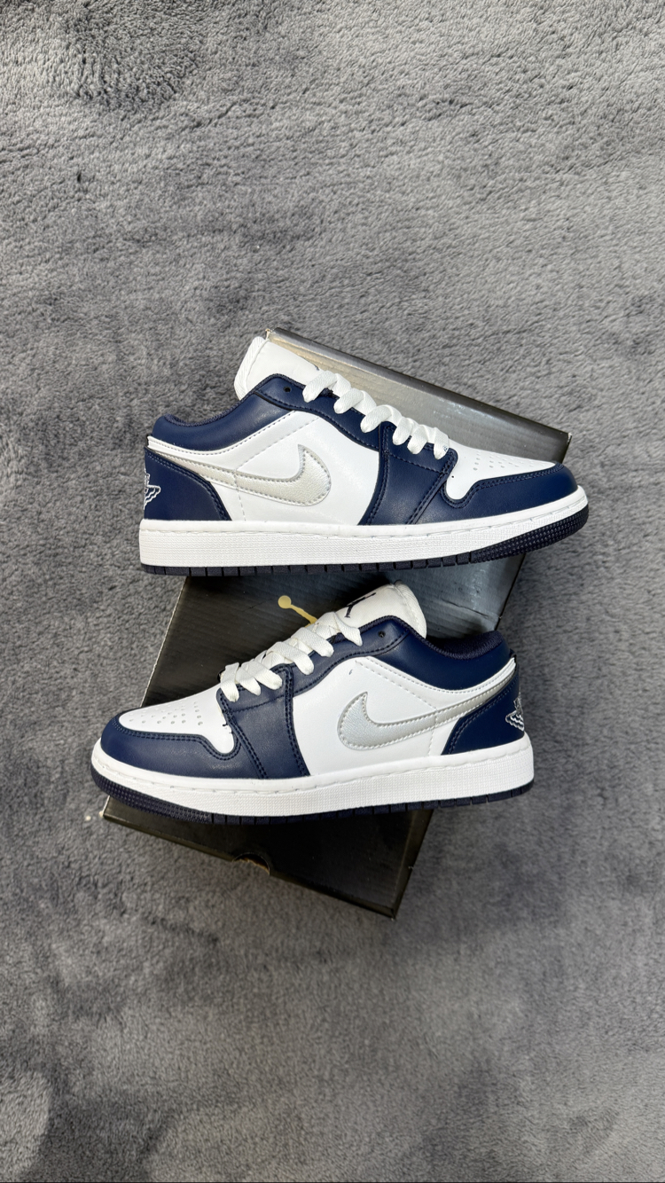 Jordan Low laci-gümüş (36-44)