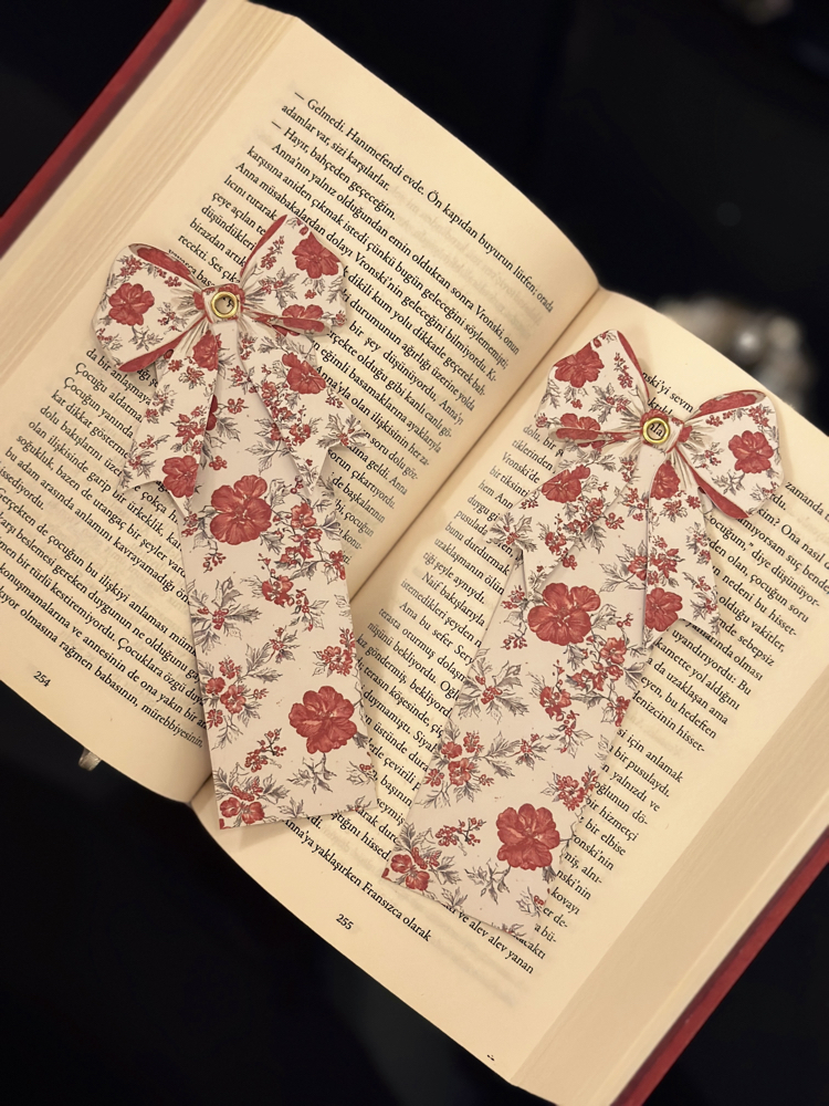 Primrose Fiyonk Detaylı Kitap Ayracı