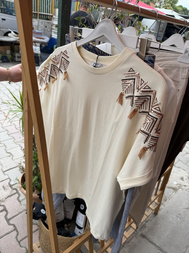 Etlik desenli tişört