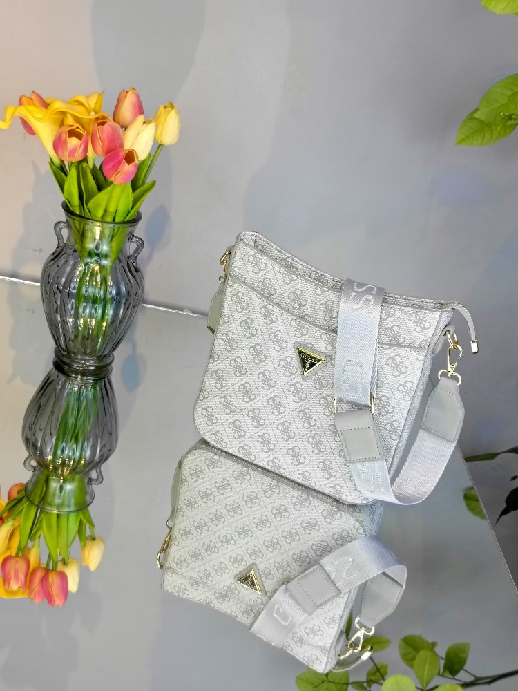 Guess Postacı