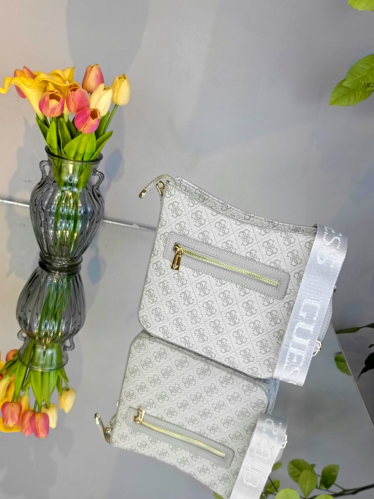 Guess Postacı