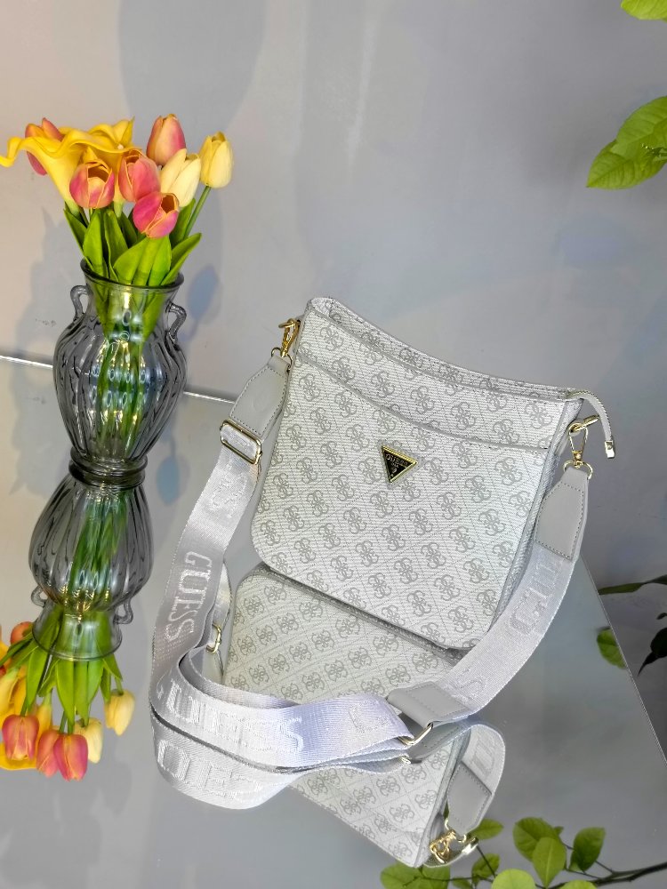 Guess Postacı