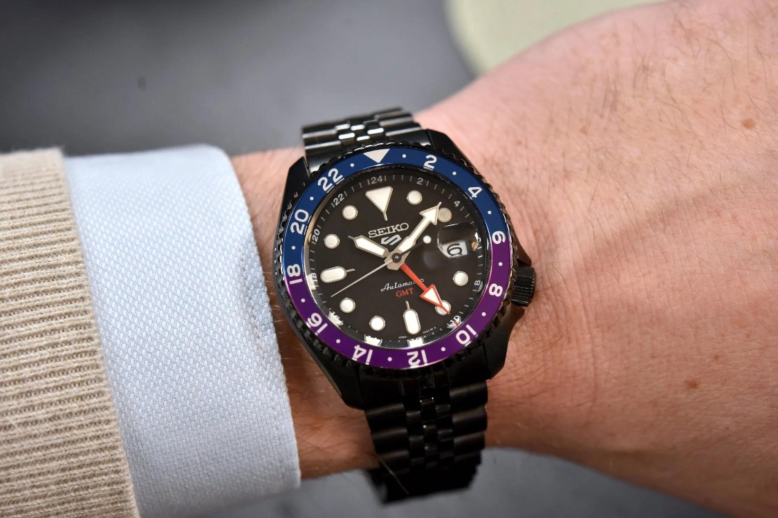 Seiko 5 Sports Otomatik GMT SSK027K Erkek Kol Saati SSK027K1
