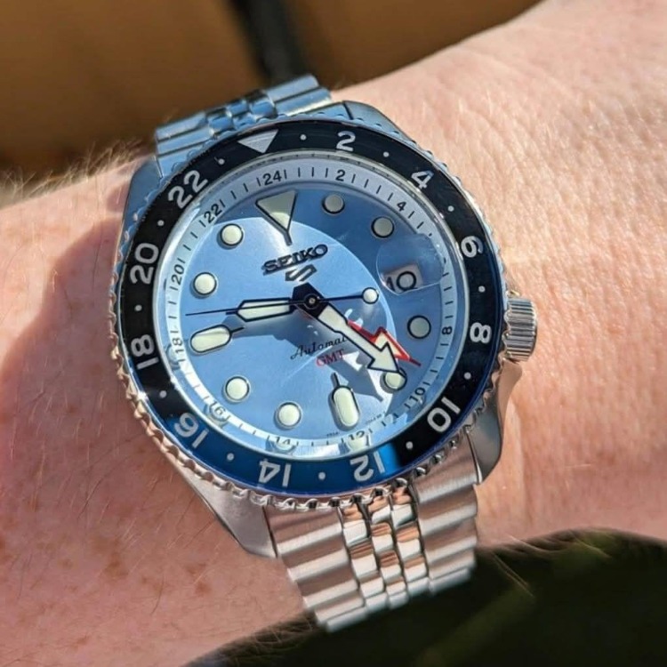 Seiko 5 Sports Otomatik GMT SSK029K Erkek Kol Saati SSK029K1