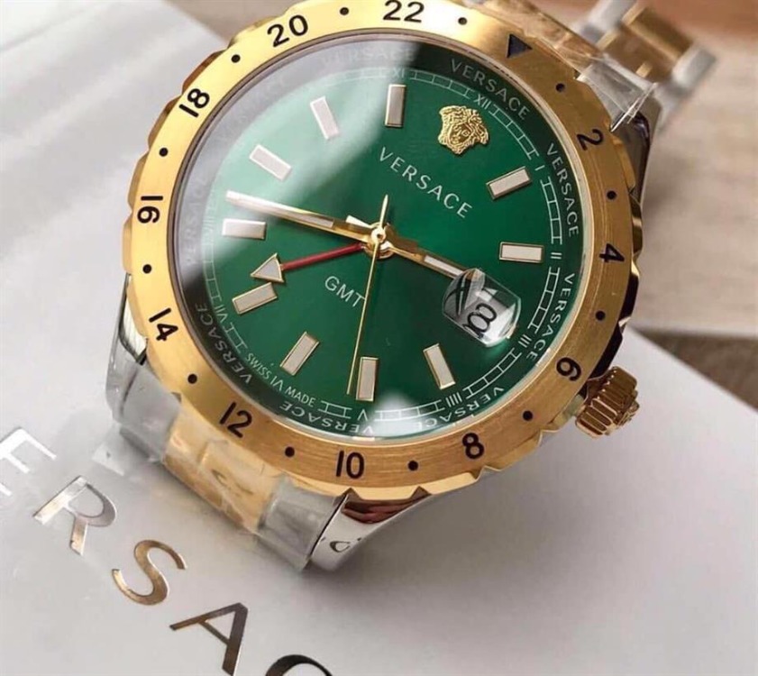 Versace VRSCV11050016 Erkek Kol Saati