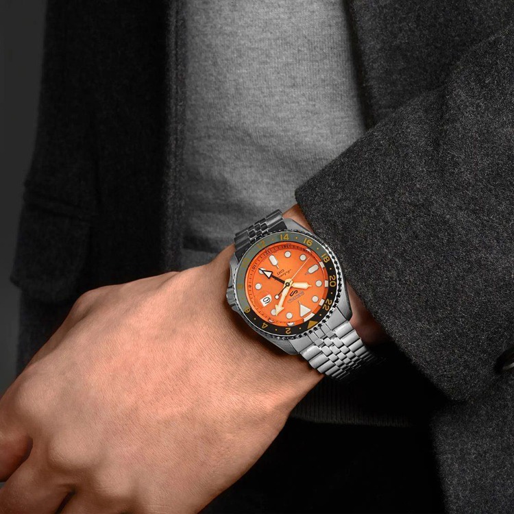 Seiko 5 Sports Otomatik GMT SSK005K1 Erkek Kol Saati