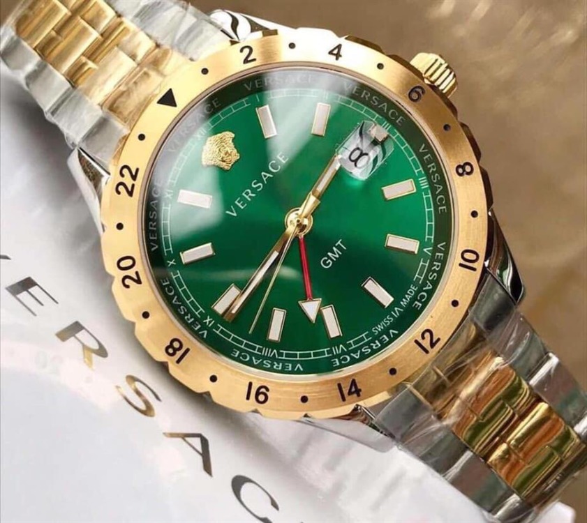 Versace VRSCV11050016 Erkek Kol Saati