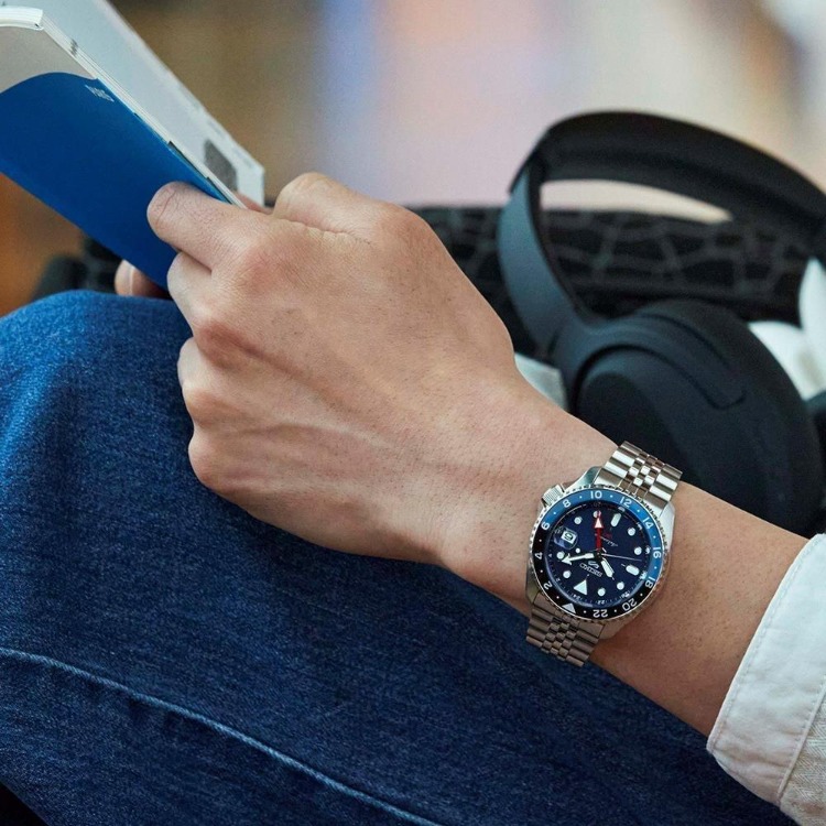 Seiko 5 Sports Otomatik GMT SSK003K1 Erkek Kol Saati