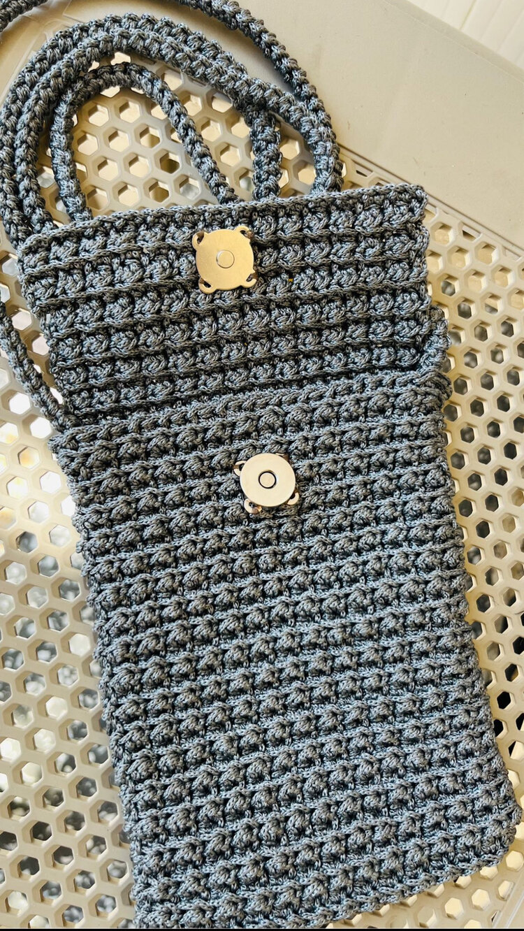 Makrome Kapaklı Telefon Çantası