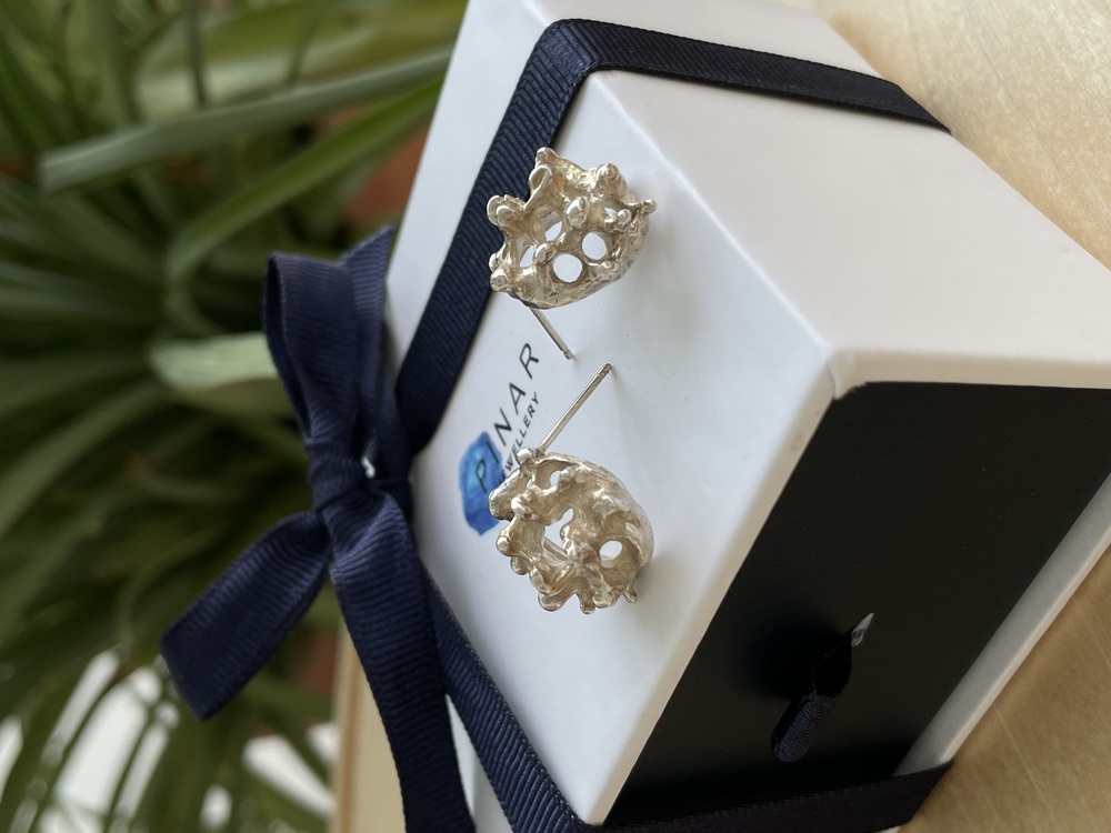 ÇAKIL TAŞI KÜPE / GÜMÜŞ