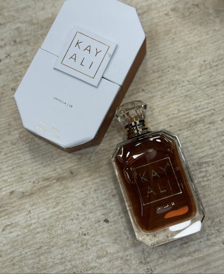 KAYALI VANILLE 28
