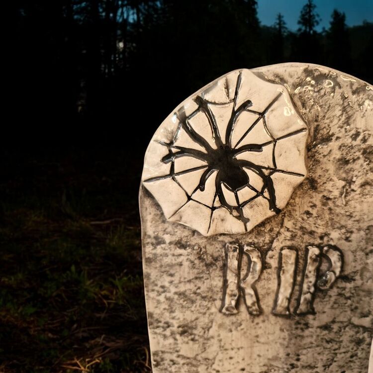 Büyük Rip Mezar Taşı