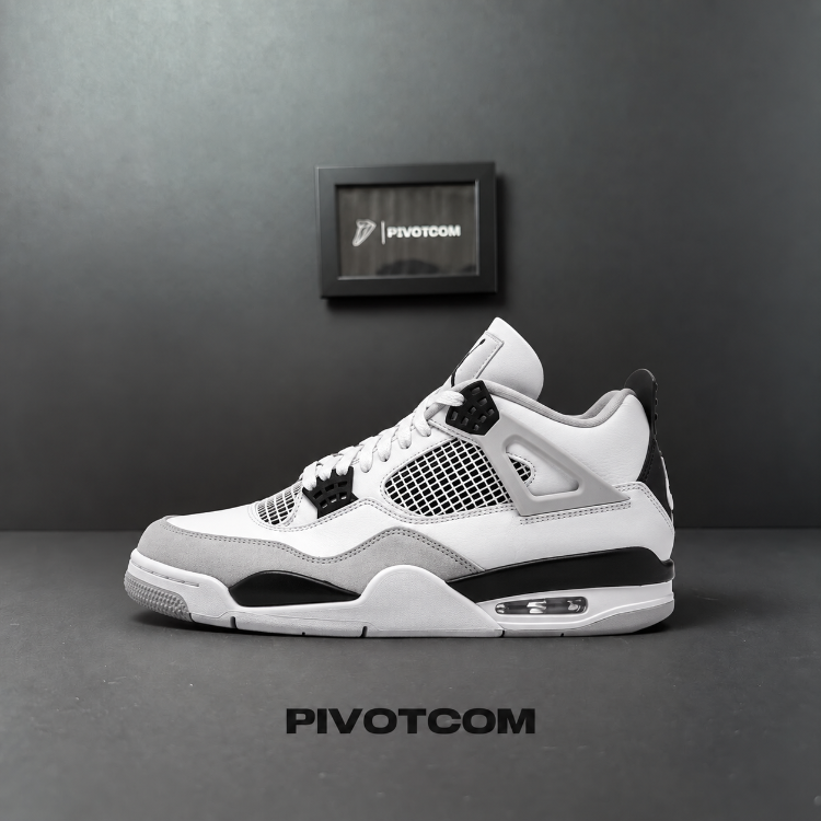 Nike Air Jordan 4 Retro “Military Black”