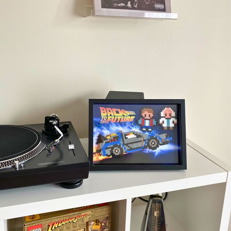 El Yapımı Perler Boncuk Back to the Future Posteri – Çerçeveli Retro Duvar Dekoru 30x21 cm